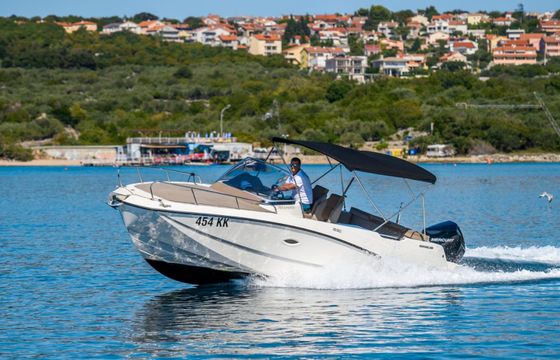 Quicksilver 755 Sun Deck 454 KK
