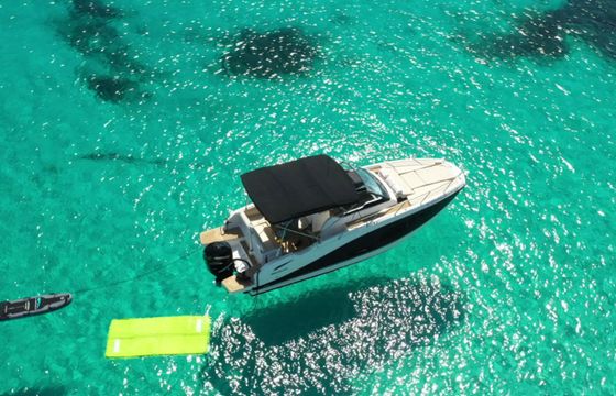 Quicksilver 875 Nura