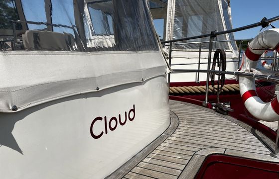 River Boat 1122 S Cloud