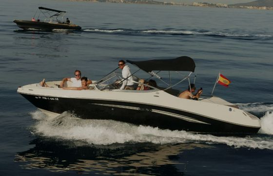 Sea Ray 230 Select Kakahuete