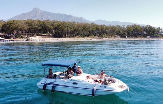 Sea Ray 240 Guayacán