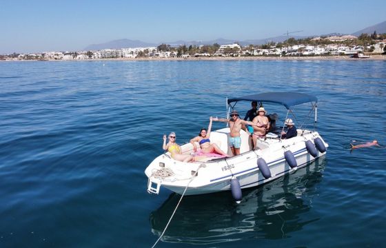 Sea Ray 240 Guayacán