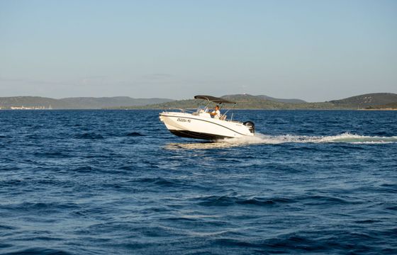 Quicksilver 555 Activ