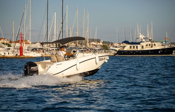 Quicksilver 555 Activ
