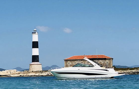 Sea Ray 370 XSTC