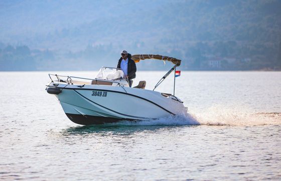 Quicksilver 555 Open QuickSilver 555