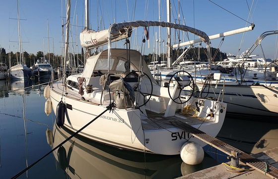 Salona 33 Svity