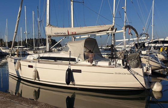 Salona 33 Svity