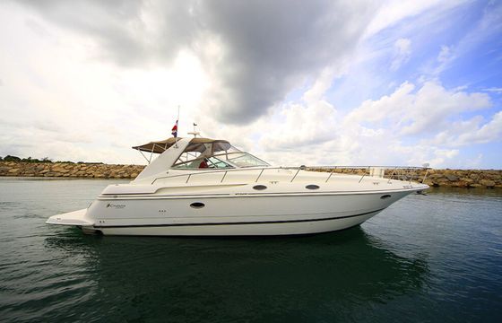 Sea Ray 425 Champagne Girl