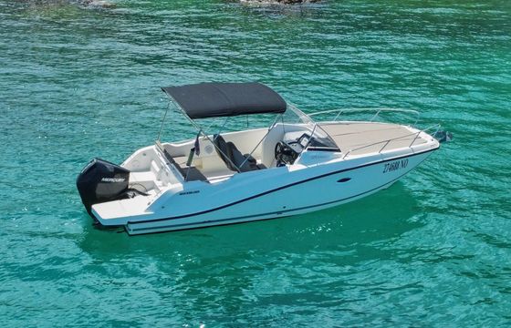 Quicksilver 675 Activ Sundeck