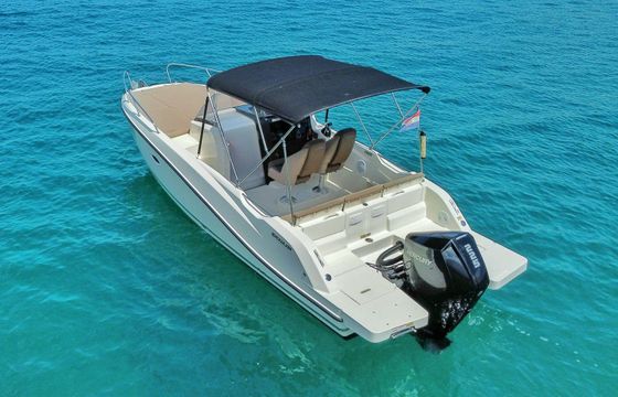 Quicksilver 675 Activ Sundeck