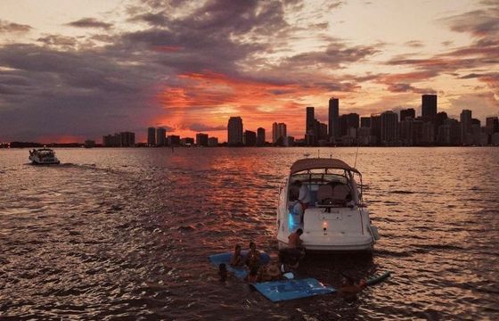 Sea Ray Sundancer 340 Miami Boss