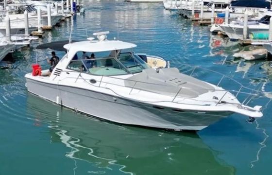 Sea Ray Sundancer 40 Cabo