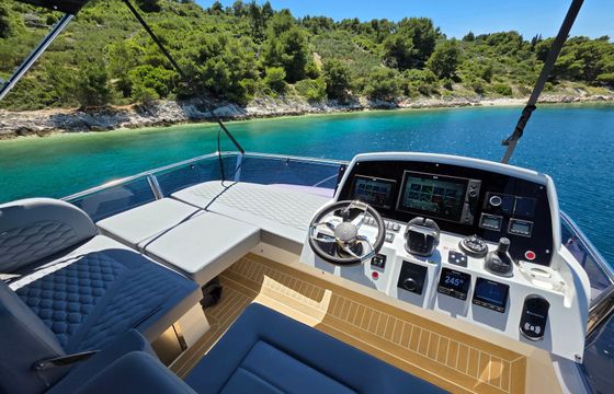 Sealine F430 Tireless Too
