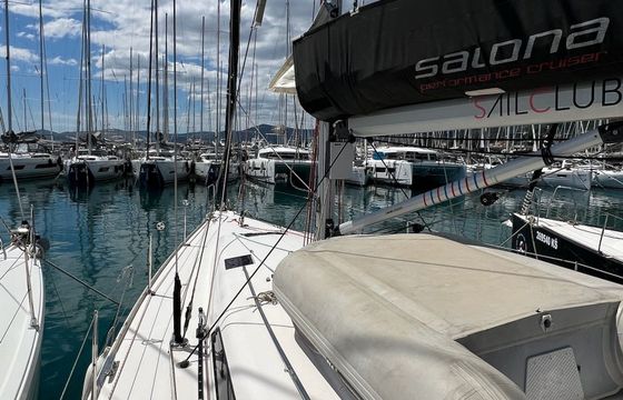 Salona 44 Calanthe