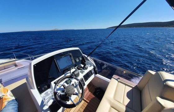 Sealine F430 Blue Lagoon 2