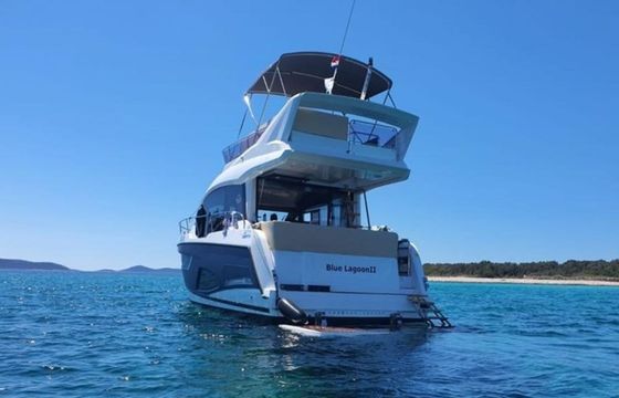 Sealine F430 Blue Lagoon 2