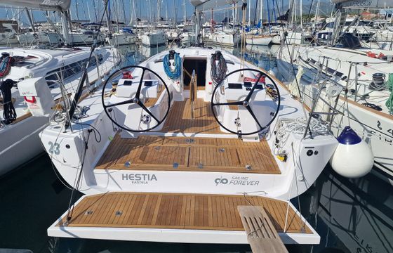 Salona 46 Hestia