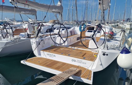 Salona 46 Hestia