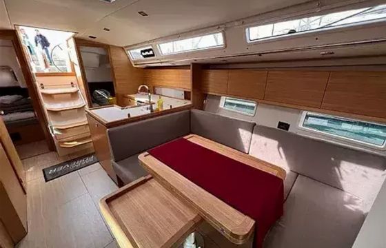 Salona 46 Juno