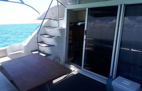 Sea Ray 48 Maestro