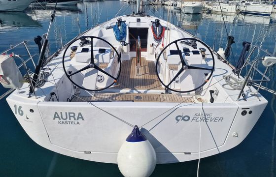 Salona 46 Aura