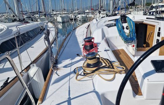 Salona 46 Aura