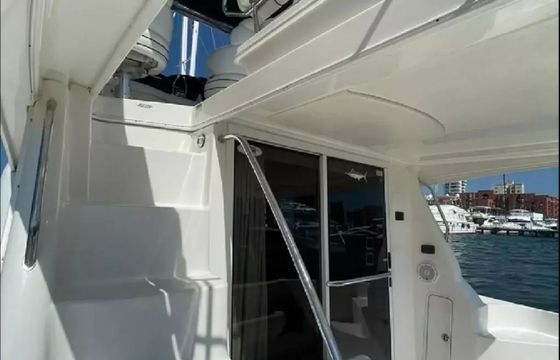 Sea Ray Sedane Bridge 400 Chanul