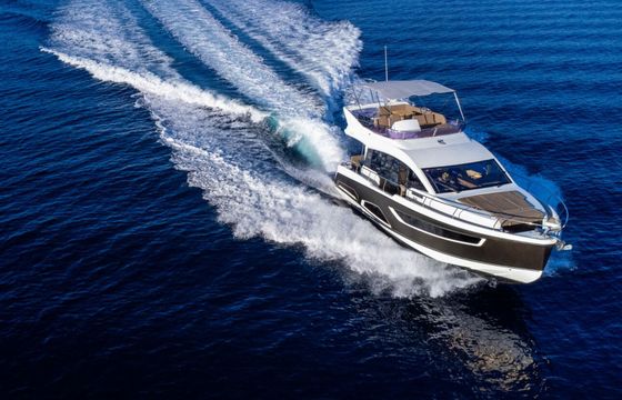 Sealine F43 Lomar