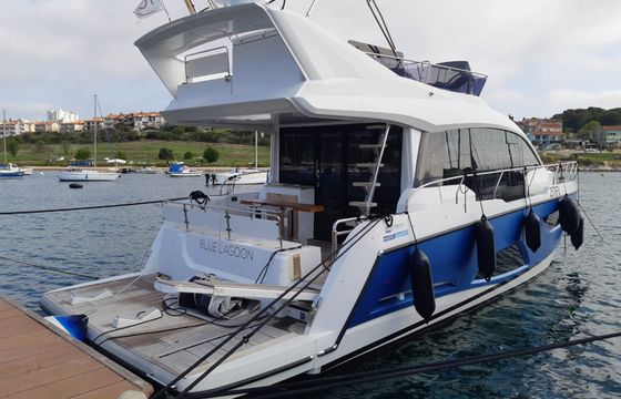 Sealine F430 Blue Lagoon