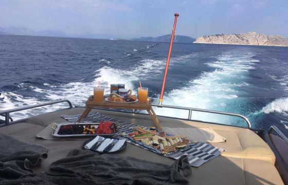 Sunseeker 47 Aeon Flux