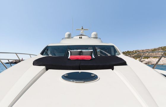 Sunseeker 74 Black Jax