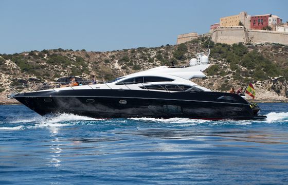 Sunseeker 74 Black Jax