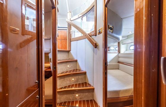 Sealine T51 Levano