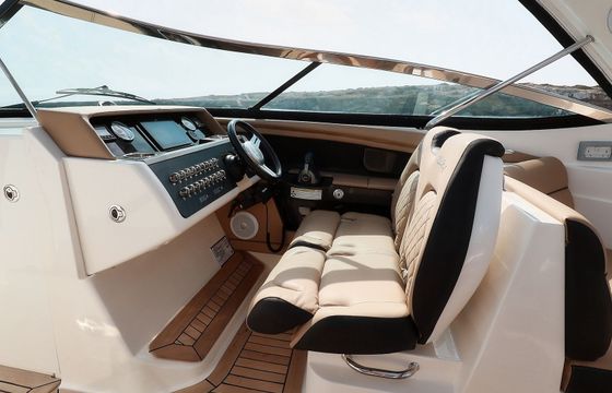 Sea Ray 350 SLX No Limit