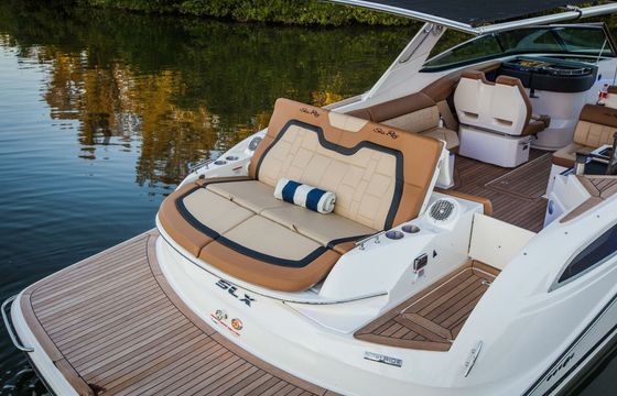 Sea Ray 350 SLX 15