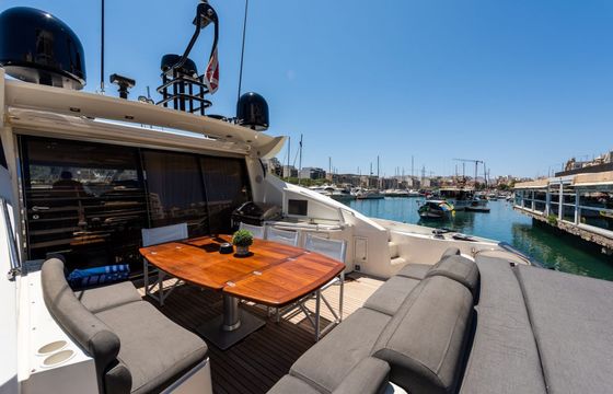 Sunseeker Predator 72 Beyond Sea