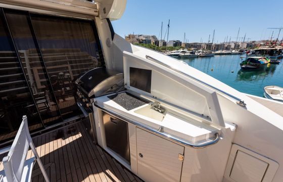 Sunseeker Predator 72 Beyond Sea