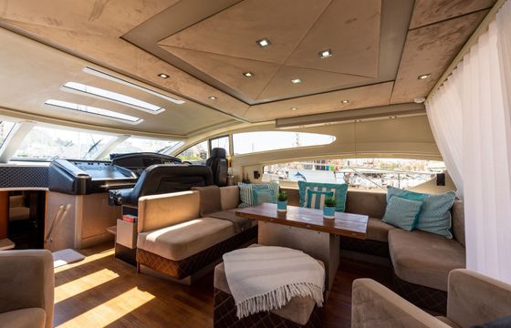Sunseeker Predator 72 Beyond Sea