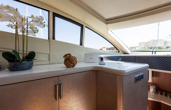 Sunseeker Predator 72 Beyond Sea