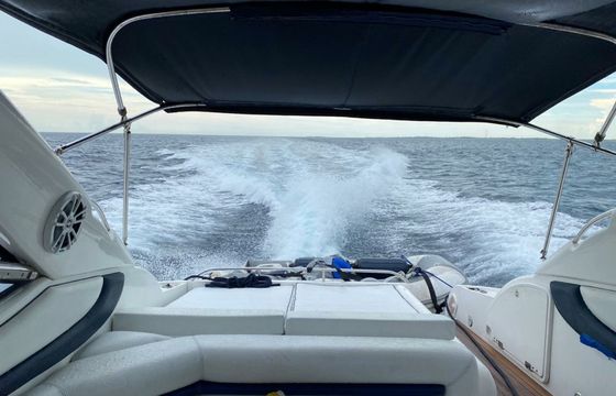 Sunseeker Superhawk 48 Black Alchemy