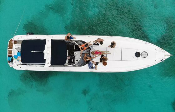 Sunseeker Superhawk 48 Black Alchemy
