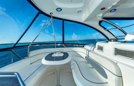 Sea Ray 550 Sedan Bridge Pure Vida