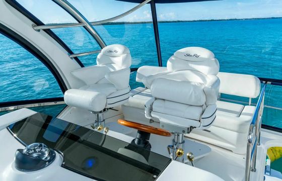 Sea Ray 550 Sedan Bridge Pure Vida