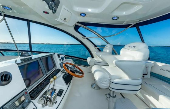 Sea Ray 550 Sedan Bridge Pure Vida