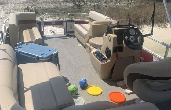 Sun Tracker 18 Nirvana