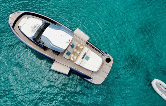 Solaris Power 44 Open Copito de Nieve