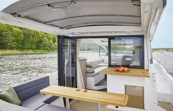 Sealine C335 Min Maity