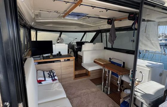 Sealine C48 Almyra