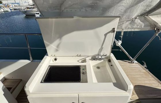 Sealine C48 Almyra